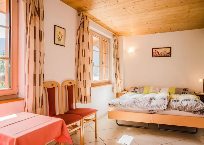 Strassscheuer 3.5 - Griwarent Ag アパート