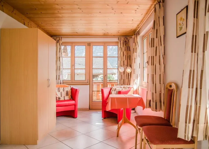 Strassscheuer 3.5 - Griwarent Ag Apartment